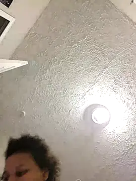 chocolate bella online show from 9, 4, 2026