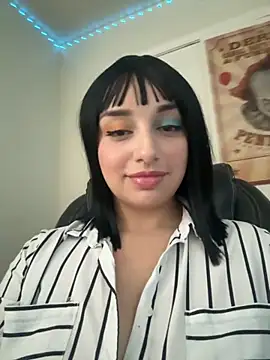 Snapshot of CharmingMaddie chatting on 27, 10, 2025 CharmingMaddie online show from 27, 10, 2025