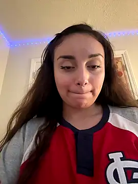 Snapshot of CharmingMaddie chatting on 5, 11, 2025 CharmingMaddie online show from 5, 11, 2025