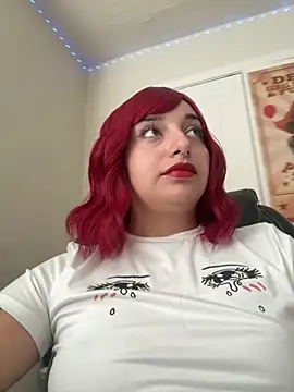 Snapshot of CharmingMaddie chatting on 5, 11, 2025 CharmingMaddie online show from 5, 11, 2025