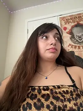 Snapshot of CharmingMaddie chatting on 9, 11, 2025 CharmingMaddie online show from 9, 11, 2025