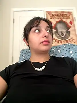 Snapshot of CharmingMaddie chatting on 16, 11, 2025 CharmingMaddie online show from 16, 11, 2025