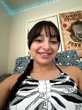 Snapshot of CharmingMaddie chatting on 19, 11, 2025 CharmingMaddie online show from 19, 11, 2025