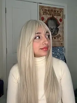 Snapshot of CharmingMaddie chatting on 2, 12, 2025 CharmingMaddie online show from 2, 12, 2025