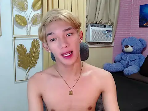 fuckerfriendsxx online show from 19, 4, 2026