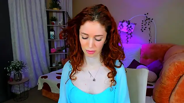 ChristinaConteeree online show from 3, 6, 2026