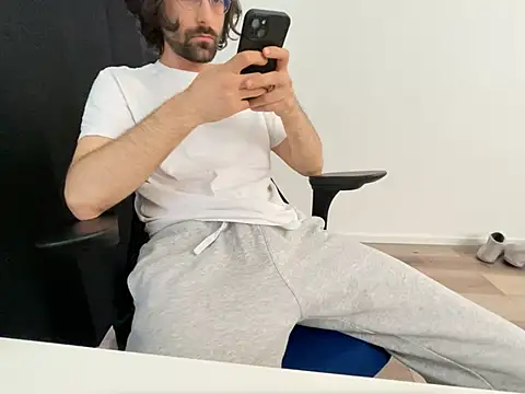 Frankieyyy1 online show from 15, 5, 2026