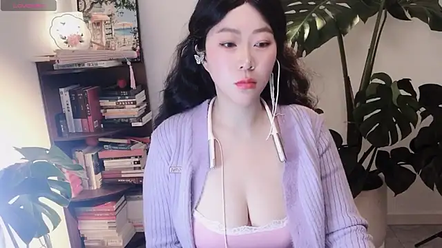 Emmaq996 online show from 5, 2, 2026