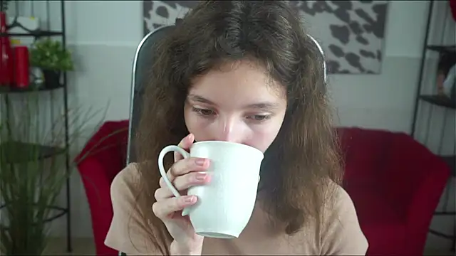 Snapshot of EmmanuellBrown chatting on 19, 9, 2025 EmmanuellBrown online show from 19, 9, 2025