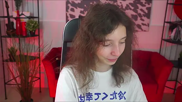 Snapshot of EmmanuellBrown chatting on 21, 9, 2025 EmmanuellBrown online show from 21, 9, 2025