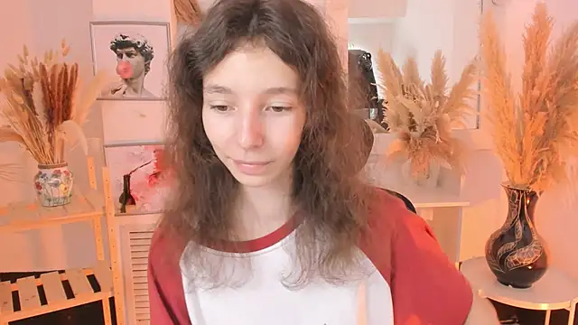 Snapshot of EmmanuellBrown chatting on 27, 9, 2025 EmmanuellBrown online show from 27, 9, 2025