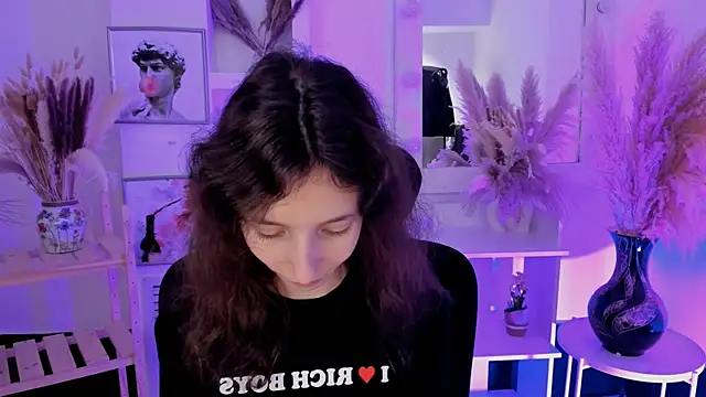 Snapshot of EmmanuellBrown chatting on 30, 9, 2025 EmmanuellBrown online show from 30, 9, 2025