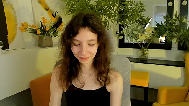 Snapshot of EmmanuellBrown chatting on 21, 10, 2025 EmmanuellBrown online show from 21, 10, 2025