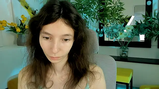 Snapshot of EmmanuellBrown chatting on 26, 10, 2025 EmmanuellBrown online show from 26, 10, 2025