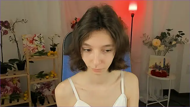 Snapshot of EmmanuellBrown chatting on 29, 11, 2025 EmmanuellBrown online show from 29, 11, 2025