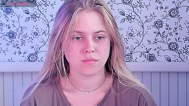 Snapshot of AngelAnty chatting on 9, 7, 2026 AngelAnty online show from 9, 7, 2026