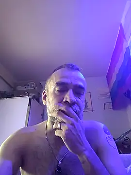 Snapshot of GabyCollado5 chatting on 14, 10, 2025 GabyCollado5 online show from 14, 10, 2025