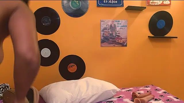 meisevil77 online show from 2, 12, 2025