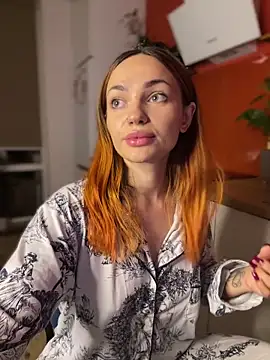 SaraLow online show from 21, 10, 2025