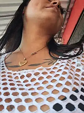 Snapshot of LunaHot_777 chatting on 20, 11, 2025 LunaHot 777 online show from 20, 11, 2025