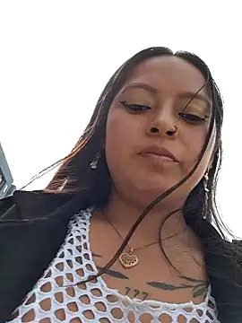 Snapshot of LunaHot_777 chatting on 15, 12, 2025 LunaHot 777 online show from 15, 12, 2025