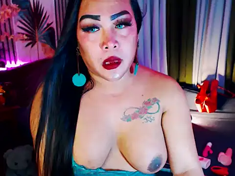 CumFactoryLuna online show from 10, 3, 2026