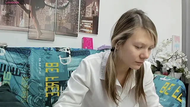 Sunny Sammy online show from 17, 11, 2025