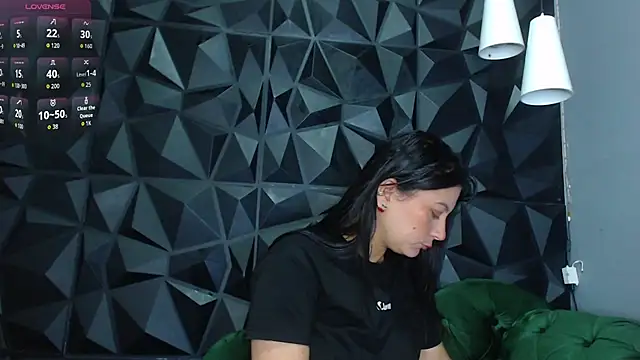 helenasaenz online show from 24, 11, 2025