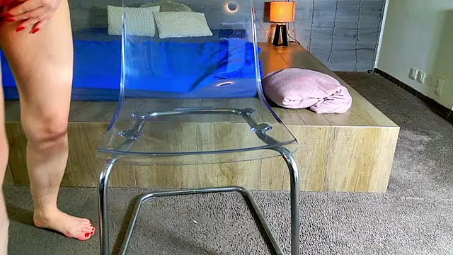 foxxy milf online show from 15, 1, 2026