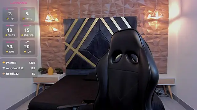 Emmaa white  online show from 19, 12, 2025