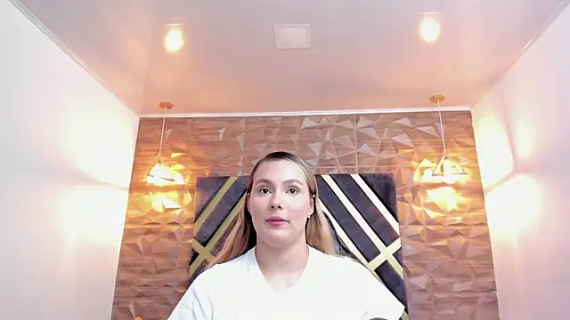 Emmaa white  online show from 27, 3, 2026