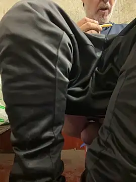 Snapshot of pervonpatrol chatting on 31, 10, 2025 pervonpatrol online show from 31, 10, 2025