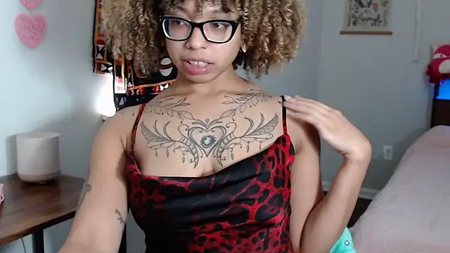 Snapshot of Cherribombzz chatting on 19, 2, 2026 Cherribombzz online show from 19, 2, 2026