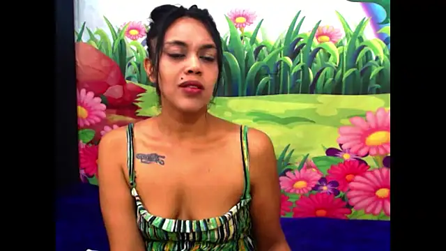 Snapshot of indiandesire4u69 chatting on 25, 10, 2025 indiandesire4u69 online show from 25, 10, 2025