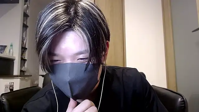 Snapshot of Mei-Tanaka chatting on 25, 9, 2025 Mei-Tanaka online show from 25, 9, 2025