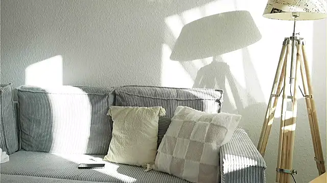 LucyxLou online show from 1, 12, 2025