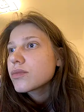 Leya F online show from 21, 9, 2025