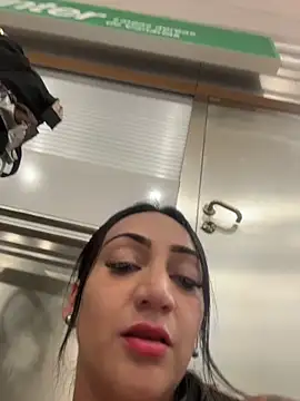 Snapshot of Ninabigtitied chatting on 6, 11, 2025 Ninabigtitied online show from 6, 11, 2025