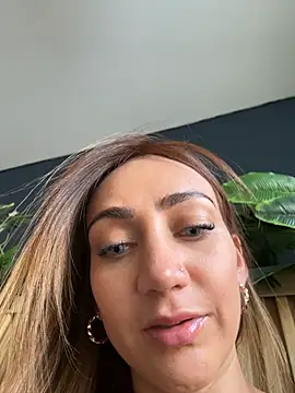 Ninabigtitied online show from 15, 7, 2026