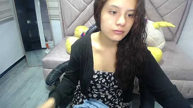 Snapshot of Velvet_Moon_V chatting on 25, 9, 2025 Velvet Moon V online show from 25, 9, 2025