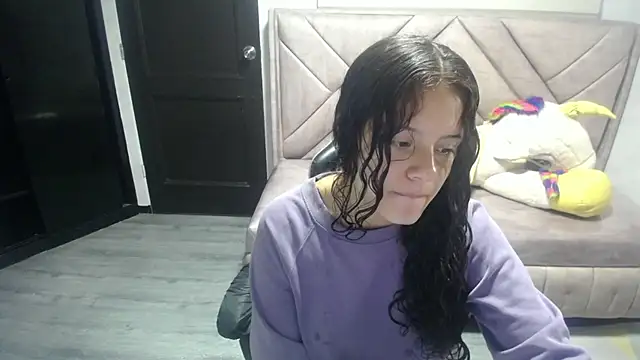 Snapshot of Velvet_Moon_V chatting on 16, 10, 2025 Velvet Moon V online show from 16, 10, 2025