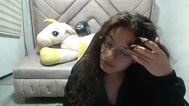 Snapshot of Velvet_Moon_V chatting on 30, 10, 2025 Velvet Moon V online show from 30, 10, 2025