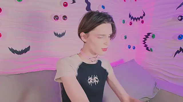 madi snow online show from 29, 10, 2025