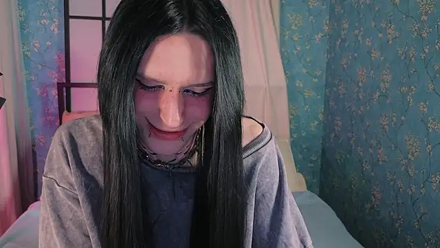 Snapshot of madi_snow chatting on 1, 3, 2026 madi snow online show from 1, 3, 2026