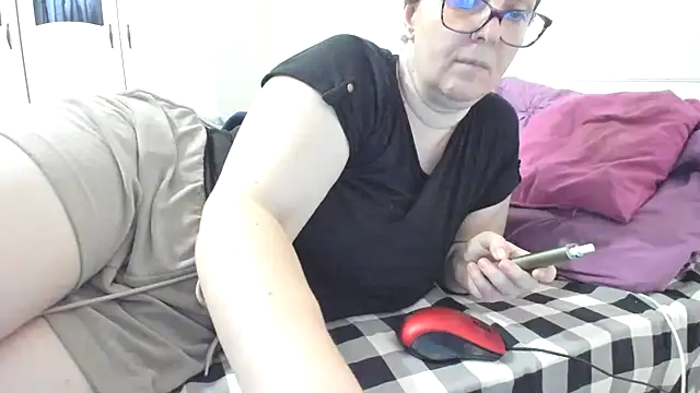 Snapshot of wetladyjoy chatting on 4, 7, 2026 wetladyjoy online show from 4, 7, 2026