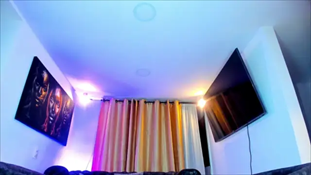  Mia Pink  online show from 19, 1, 2026