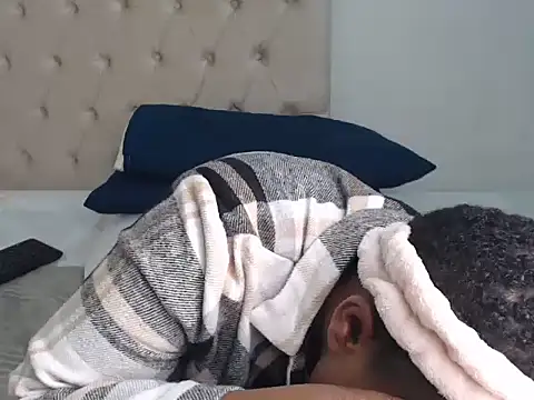 Snapshot of Lolly_Ramochele chatting on 12, 11, 2025 Lolly Ramochele online show from 12, 11, 2025