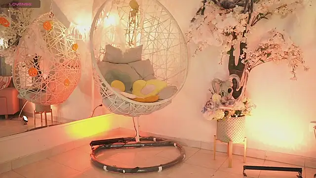 JadeSummerr online show from 3, 10, 2025