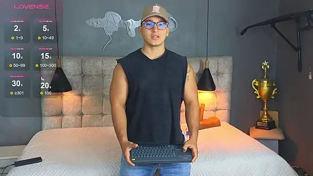 Horny nick18 online show from 23, 12, 2025