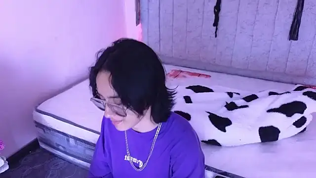 katalinathxandbritney1 online show from 11, 9, 2025